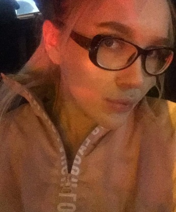 Доминирующая красотка пригласит в гости и позаботится о твоем удовольствии. Будь наслаждением для меня, и я стану им для тебя. Предлагаются различные программы. 42, 23 года